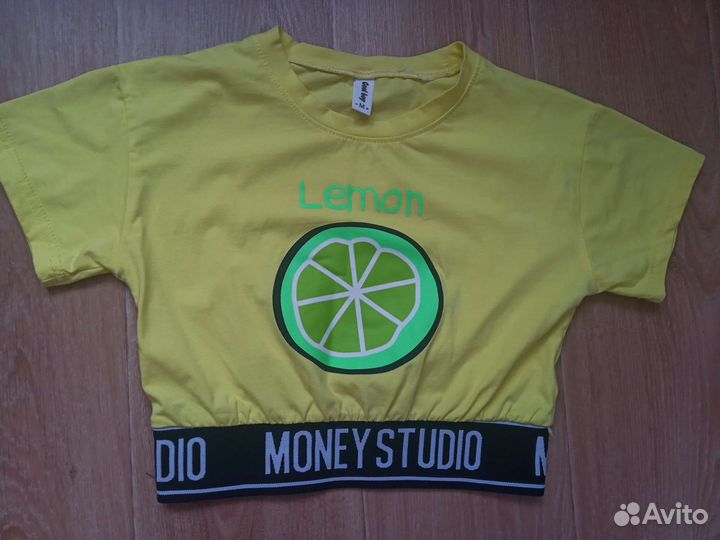 Футболка женская