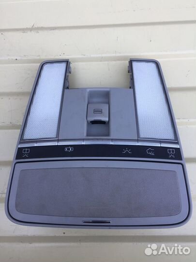 Плафон освещения салона Mercedes-Benz S550 W221