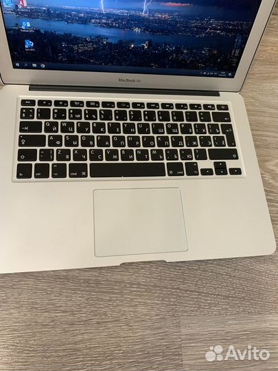 Apple MacBook Air 13 2017 i5, Ram 8gb, SSD 128gb