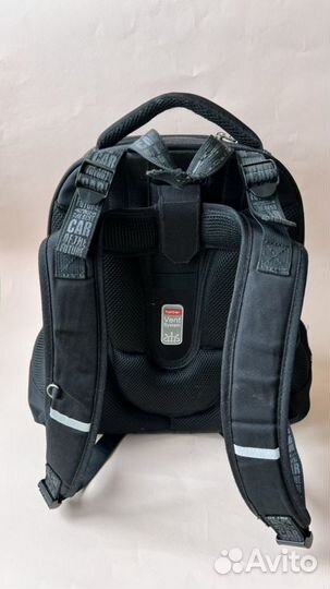 Портфель. Рюкзак школьный для мальчика