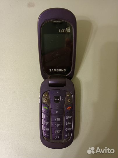 Телефон раскладушка Samsung