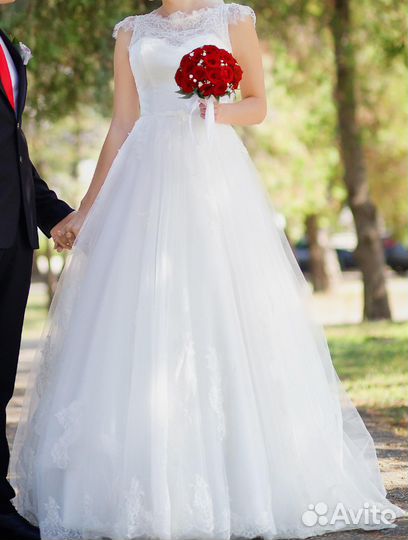 Свадебное платье б/у