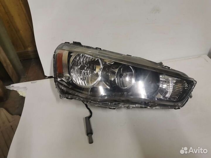 Фара mitsubishi outlander xl