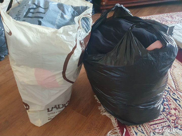 Вещи два пакета,52-54 размер