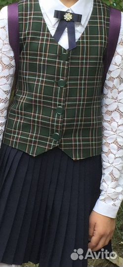 Жилет школьный на девочку на рост 134-140