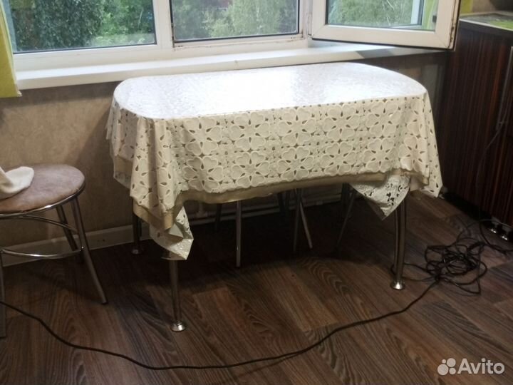 Кухонный стол бу