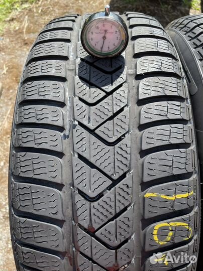 Pirelli Winter Sottozero 3 215/60 R16
