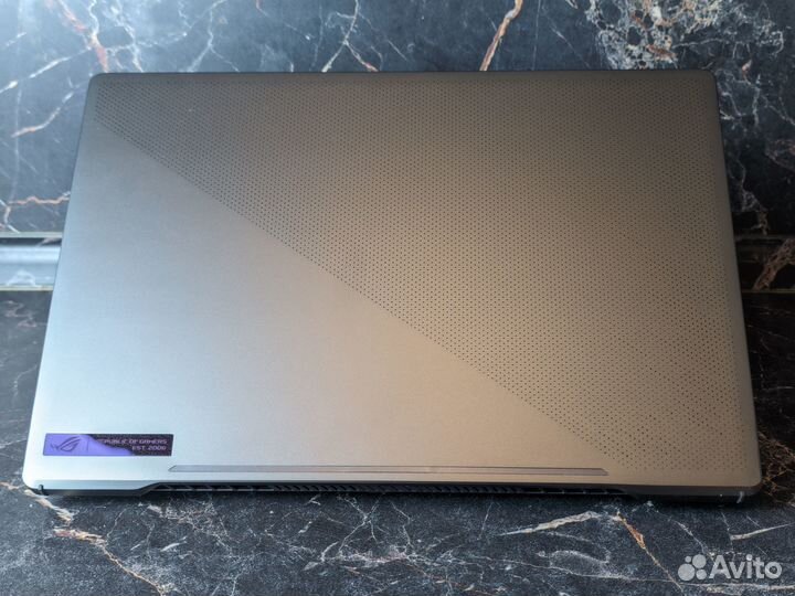 Asus Rog Zephyrus G15 RTX 3080 / 6900HS