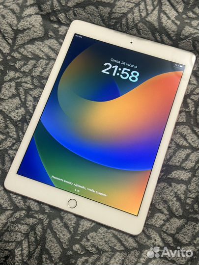 iPad pro 9,7 32 gb с симкой