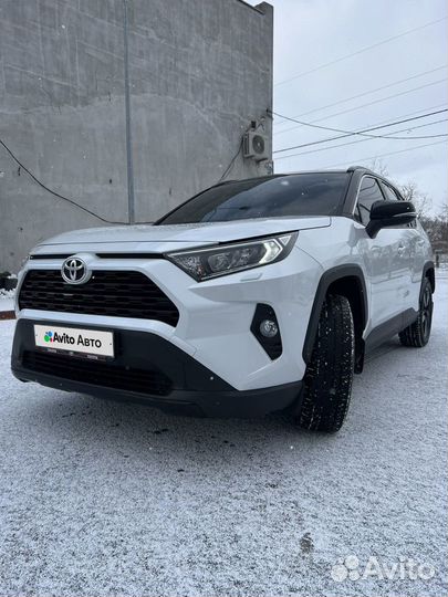 Toyota RAV4 2.0 CVT, 2021, 30 000 км