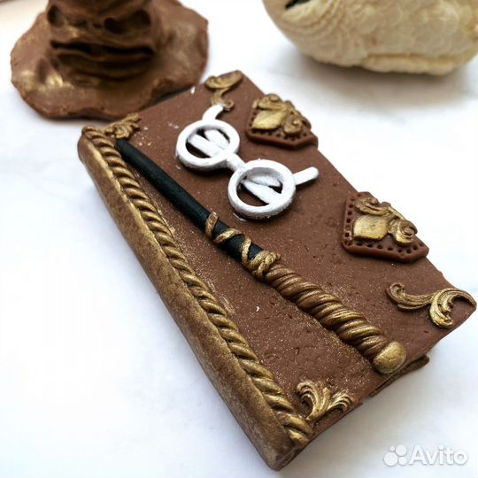 Шоколадная Фигурка книга Гарри Поттер Хогвратс