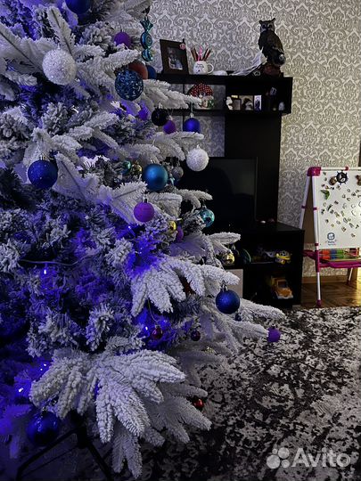 Елка искусственная заснеженная