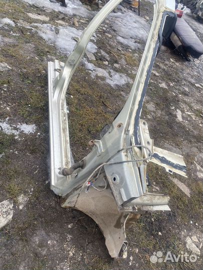 Стойка боковая правая калина