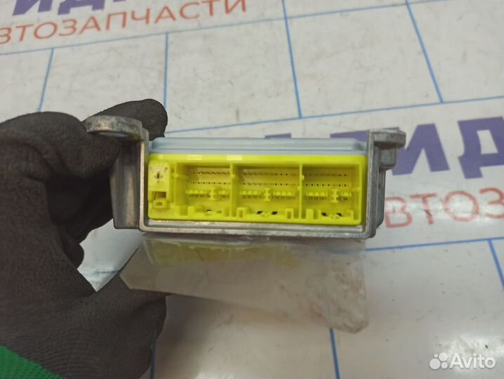 Блок управления AIR BAG Nissan Juke (YF15) 98820-1KV1A