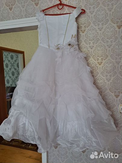 Вечернее платье