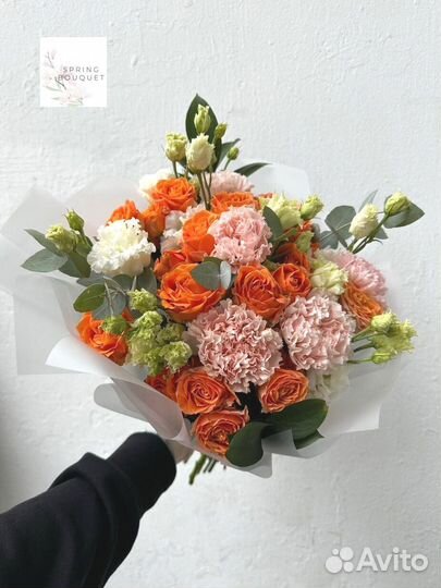 Букет из цветов на 8 марта