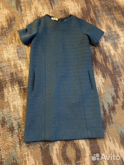 Платье Moschino оригинал в идеале зимнее