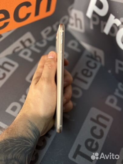 iPhone 8 Plus, 64 ГБ