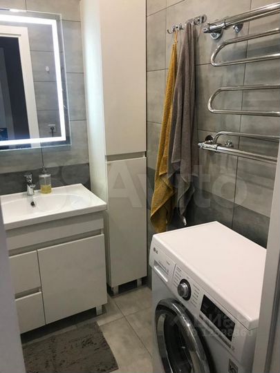 2-к. квартира, 65 м², 1/9 эт.