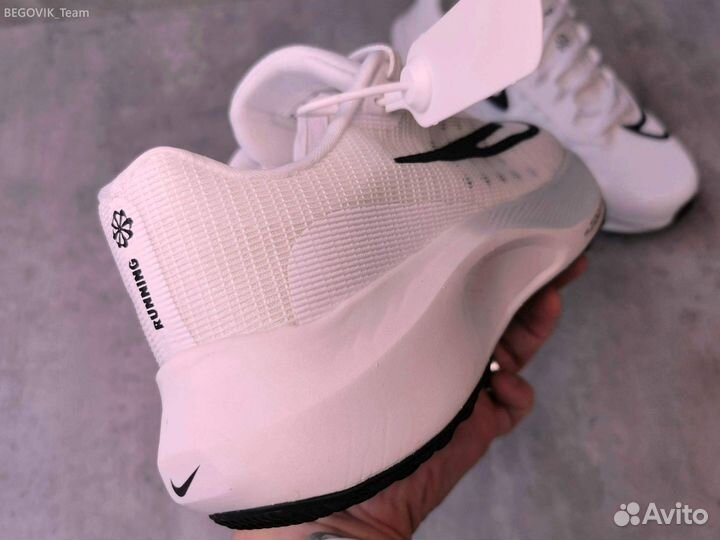 Беговые кроссовки найк fly 5