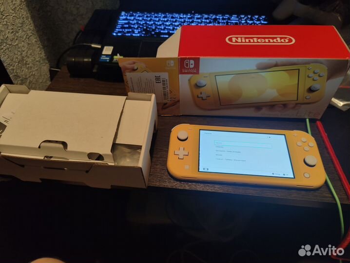 Nintendo switch lite новая/на гарантии