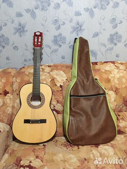 Классическая гитара 3/4
