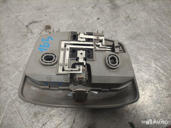 Плафон салонный Ssang Yong Actyon D20DTF 2011