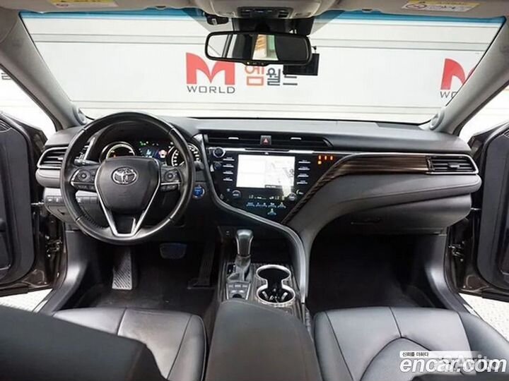 Toyota Camry 2.5 AT, 2019, 16 000 км