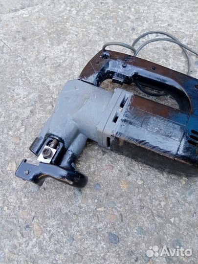 Электроножницы по металлу