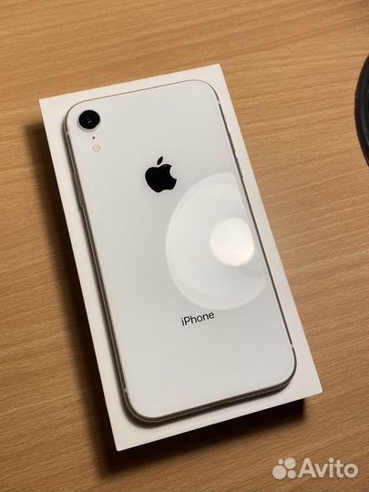 iPhone Xr, 64 ГБ