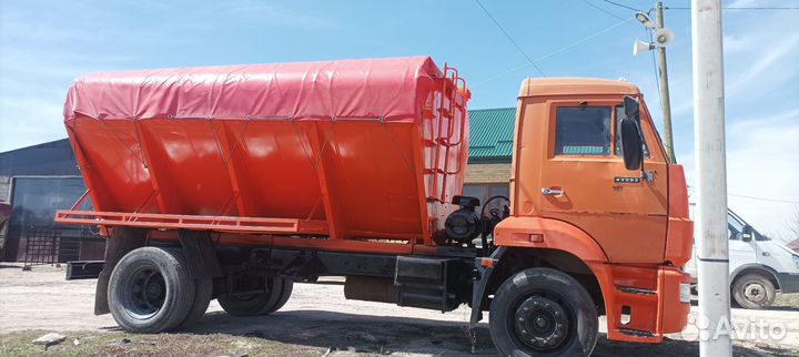 Трактор КАМАЗ ХТХ 215, 2010