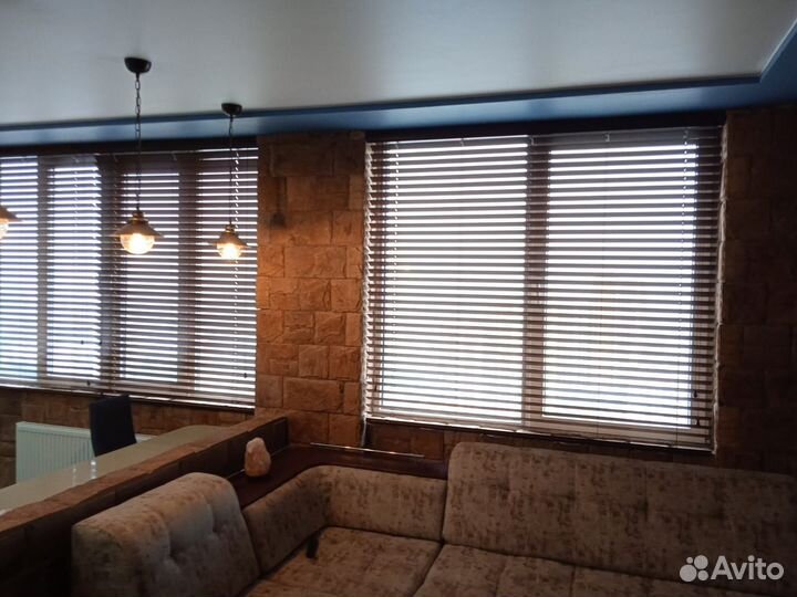 Деревянные горизонтальные жалюзи 50мм, 25мм