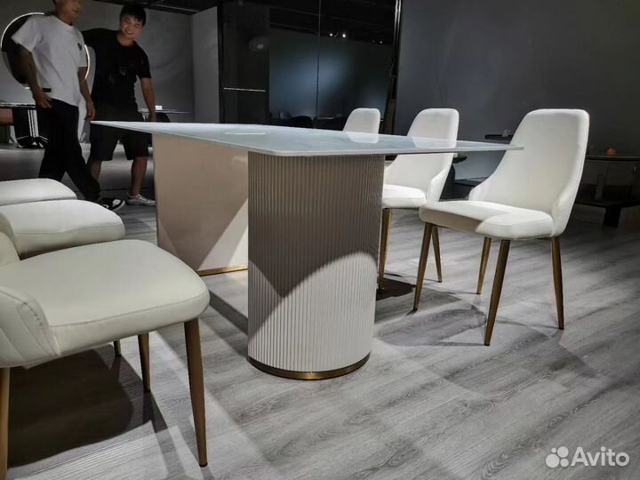 Столы дизайнерские для кафе