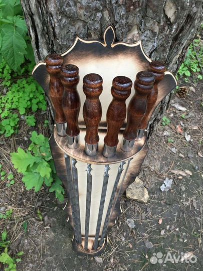 Подарочный щит с шампурами