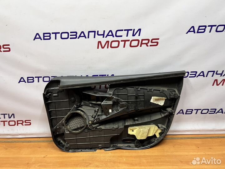 Nissan Primera P12 Обшивка передней левой двери