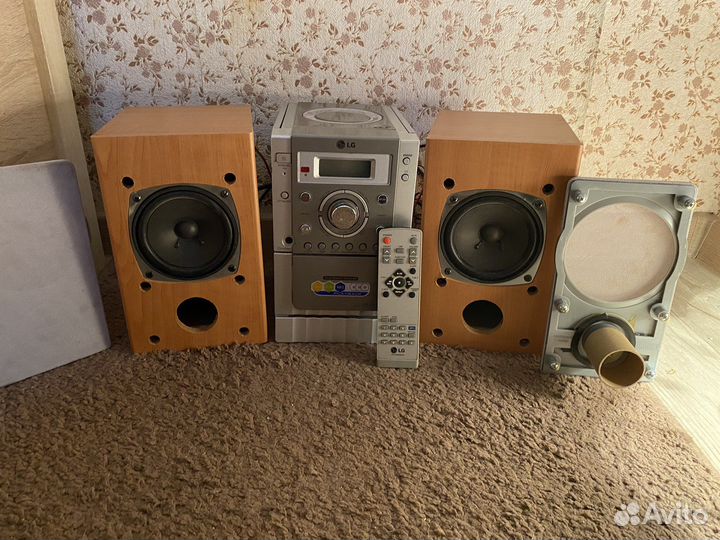 Музыкальный центр LG