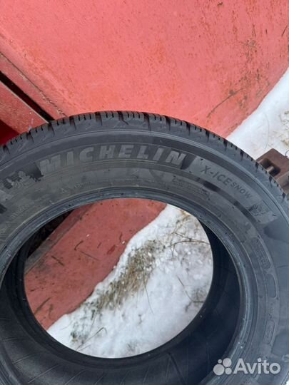 Michelin X-Ice Snow 215/60 R16 88H