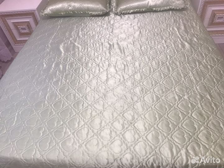 Покрывало на кровать