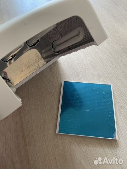 Лампа для ногтей