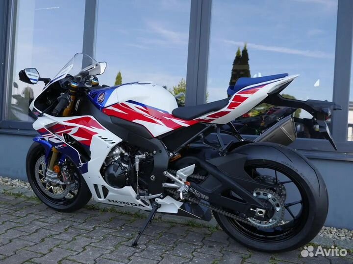 Honda CBR 1000 RR 2021 года