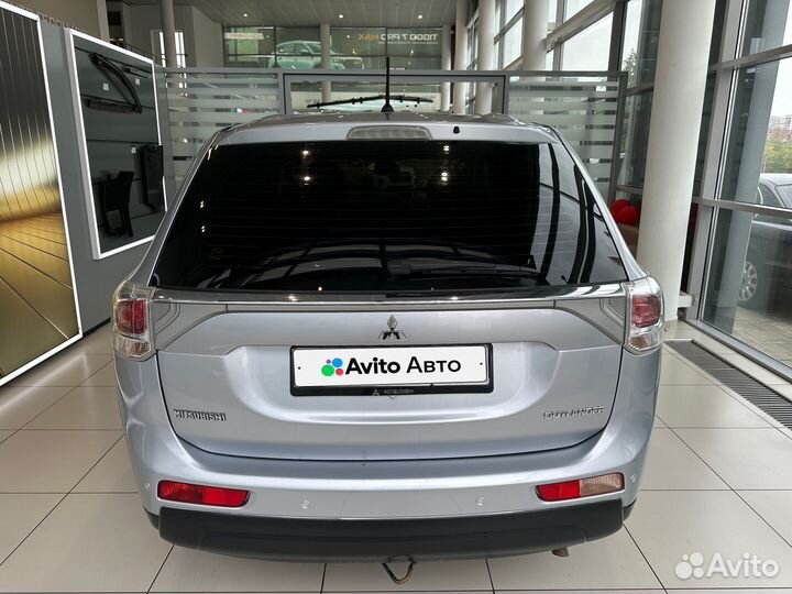 Mitsubishi Outlander 2.0 CVT, 2012, 156 737 км