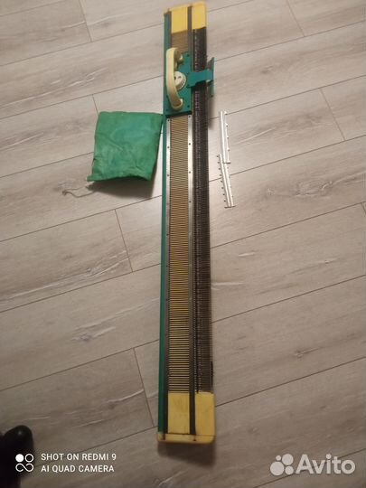 Продаю вязальную машину