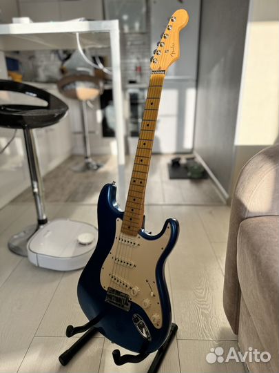Fender American Ultra Stratocaster Cobra Blue