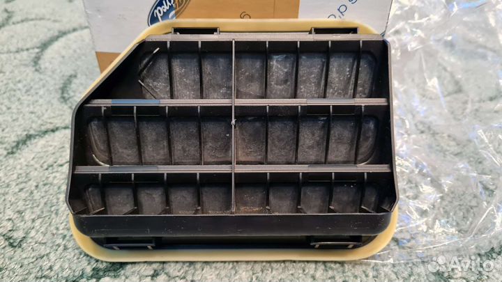 Клапан вентиляции форд фокус 3 хечбек правый