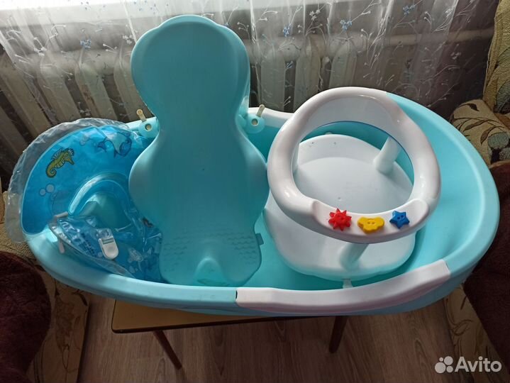 Ванночка для купания с горкой