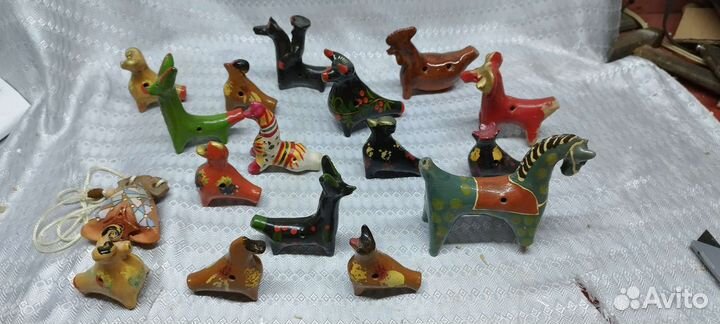 Свистулька, дымовская игрушка