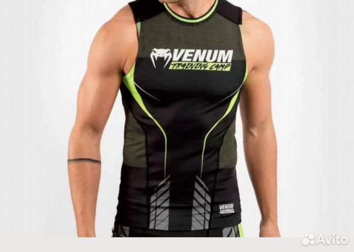 Рашгард Venum