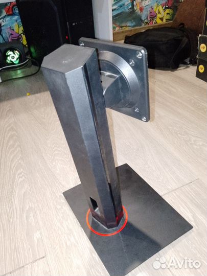 Кронштейн для монитора