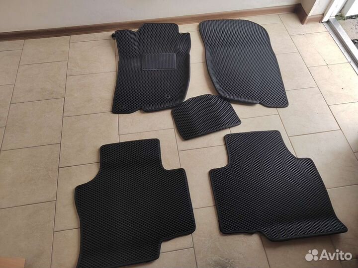 Автомобильные Ковры новые