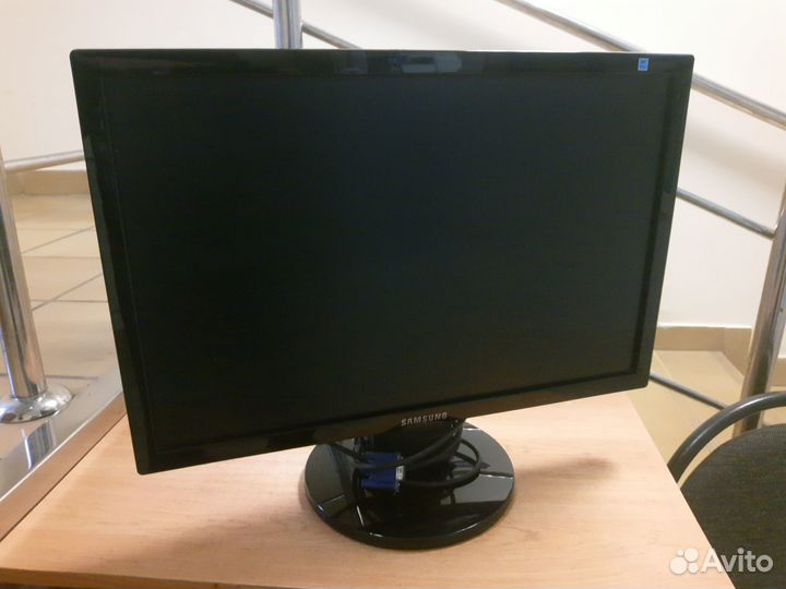 Мониторы ЖК бу Samsung s24se390hl. 24 дюйма